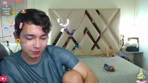 Snapshot of georgesmith_1 chatting on 12.19.24 GEORGE online show from 12.19.24