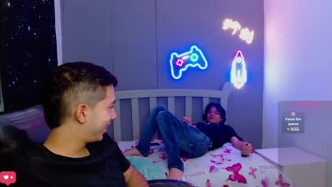 Snapshot of georgesmith_1 chatting on 12.30.24 GEORGE online show from 12.30.24