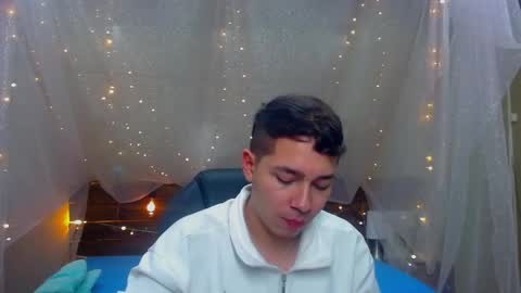 Snapshot of georgesmith_1 chatting on 12.31.24 GEORGE online show from 12.31.24