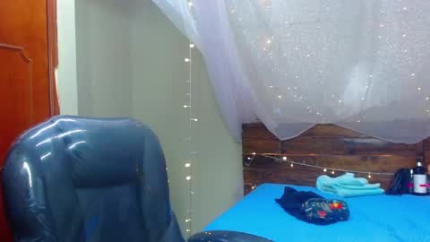 Snapshot of georgesmith_1 chatting on 02.04.25 GEORGE online show from 02.04.25