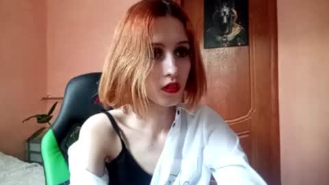 Snapshot of georgianahaeussler chatting on 06.11.26 Ellie online show from 06.11.26