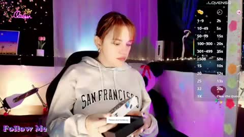 georgina_moschino online show from 07.15.26