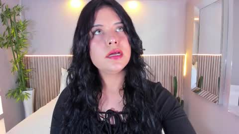 Snapshot of georginareyes chatting on 09.12.25 GeorginaReyes online show from 09.12.25