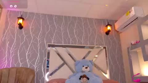    online show from 10.23.25