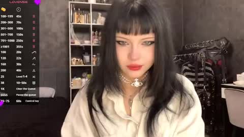 Snapshot of germainebourlier chatting on 06.01.26 EmelyWoodes online show from 06.01.26