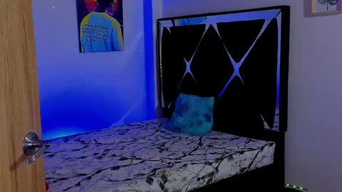 Snapshot of gerobedoya chatting on 10.24.25 gerobedoya online show from 10.24.25