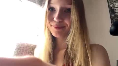 Sophie online show from 07.15.26
