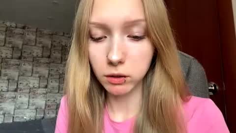 Sophie online show from 07.16.26