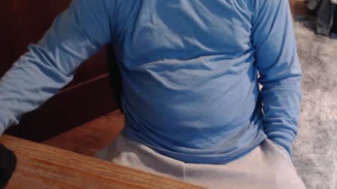 Snapshot of gethoggy chatting on 12.31.24 gethoggy online show from 12.31.24