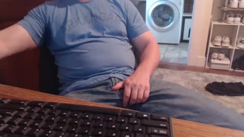 Snapshot of gethoggy chatting on 09.30.25 gethoggy online show from 09.30.25