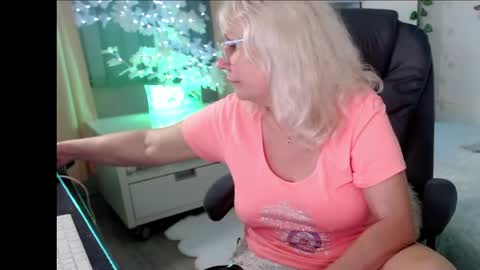 Ghertrudequeen online show from 06.04.26