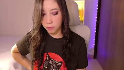 Im Jenn Next stream Monday - start -5 GMT online show from 06.18.26