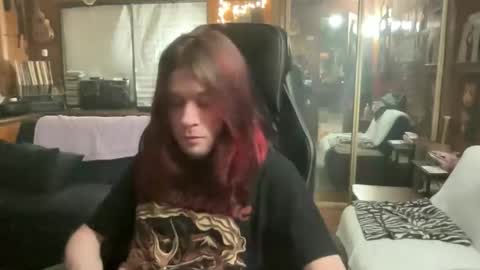 Snapshot of ghostboygbc chatting on 05.19.26 ghostboygbc online show from 05.19.26