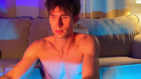 big boy ghost face online show from 10.08.25