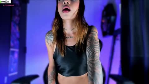 Snapshot of ghostlydolll chatting on 09.27.25 Sara online show from 09.27.25