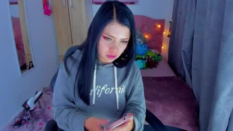 Snapshot of gia_contii chatting on 12.20.24 giaaaa   online show from 12.20.24