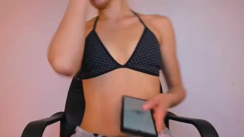 Snapshot of gia_white01 chatting on 09.15.25 GIA WHITE Independet online show from 09.15.25