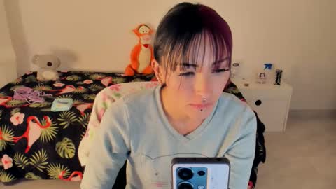 Snapshot of gia_white01 chatting on 10.13.25 GIA WHITE Independet online show from 10.13.25