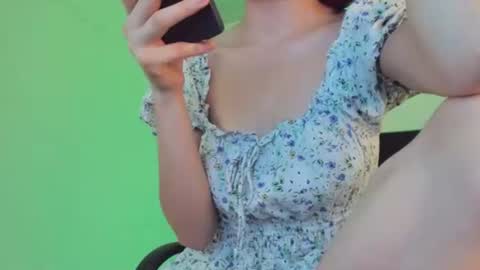 Snapshot of gia_white01 chatting on 12.20.25 GIA WHITE Independet online show from 12.20.25