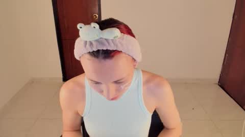 Snapshot of gia_white01 chatting on 02.28.26 GIA WHITE Independet online show from 02.28.26