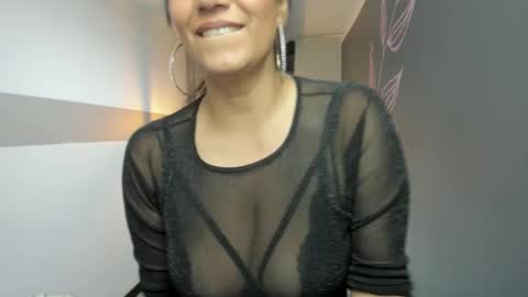 G I A  FOX online show from 02.14.25