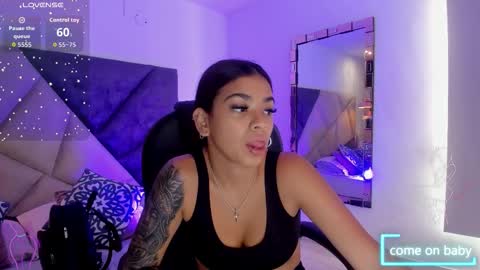 Gia  online show from 10.22.25