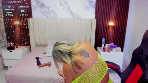 Snapshot of giannabonet chatting on 09.17.25 G I A N N A online show from 09.17.25