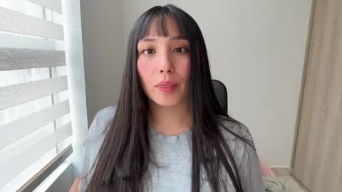 Snapshot of giannalee_ chatting on 04.14.26 Gianna Lee online show from 04.14.26