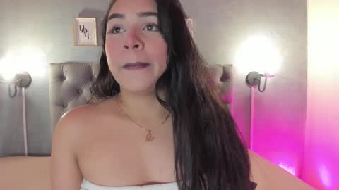 Snapshot of giannaslimjb chatting on 09.27.25 giannaslimjb online show from 09.27.25