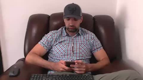 Snapshot of gianni_lion chatting on 07.25.26 Gianni online show from 07.25.26