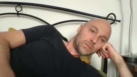 Snapshot of giannipaciotti chatting on 10.01.25 giannipaciotti online show from 10.01.25