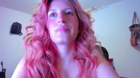 GiaRoussel online show from 06.08.26
