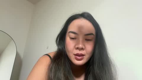 Snapshot of giathelibra chatting on 09.08.25 giathelibra online show from 09.08.25