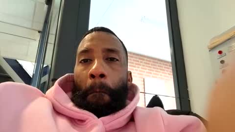 Snapshot of gide8n chatting on 01.16.26 Gideon online show from 01.16.26