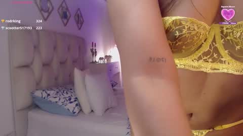 Snapshot of gigi_sj chatting on 03.10.25 GIGI instagram gigi sj1994 online show from 03.10.25