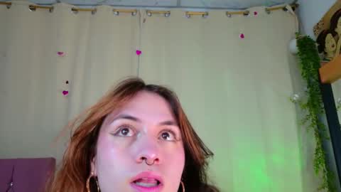 Snapshot of gilakat chatting on 09.18.25 gilakat online show from 09.18.25
