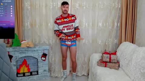 Snapshot of gilbertogonzales chatting on 12.24.24 gilbertogonzales online show from 12.24.24