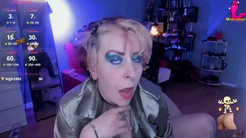 Gina Moor online show from 04.17.26