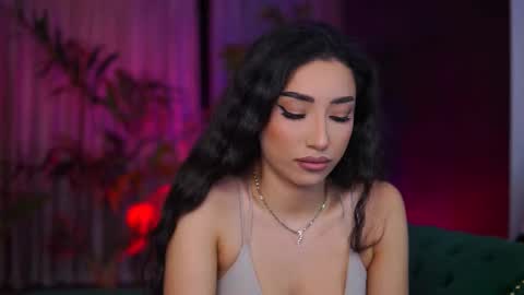 Gina online show from 11.26.25