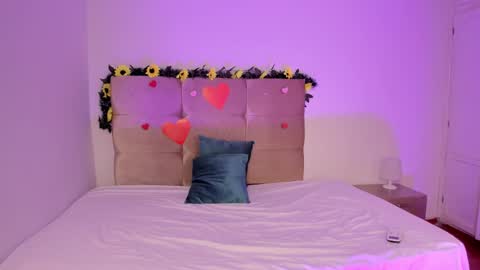 Snapshot of ginelawest chatting on 02.13.25 Gine online show from 02.13.25