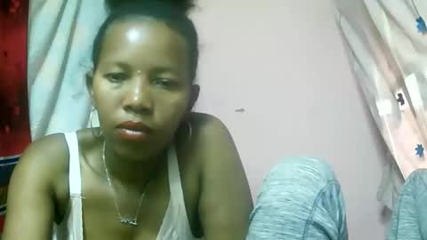 Snapshot of ginette9794 chatting on 10.20.25 Ginette9794 online show from 10.20.25