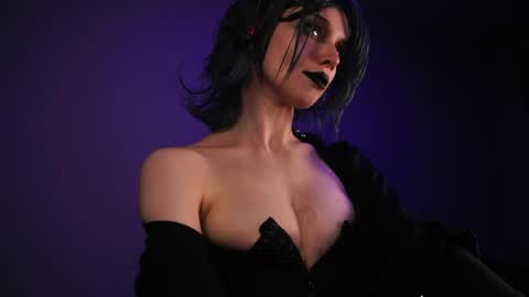        im expecting 350 thumbs up on my altar   online show from 04.06.26