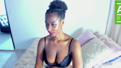 Snapshot of ginger_smil chatting on 04.05.26 Diana online show from 04.05.26