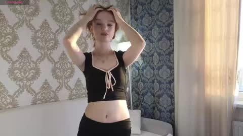 Lina online show from 03.22.26