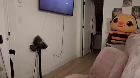 Snapshot of gingerprincess555 chatting on 10.12.25 gingerprincess555 online show from 10.12.25