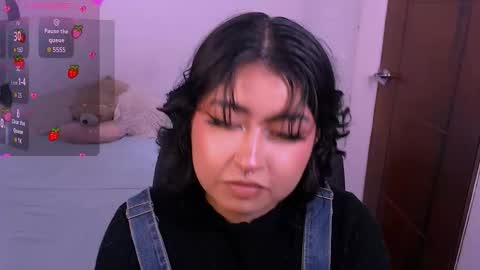 Snapshot of ginmeowuwu chatting on 11.25.25 ginmeowuwu online show from 11.25.25