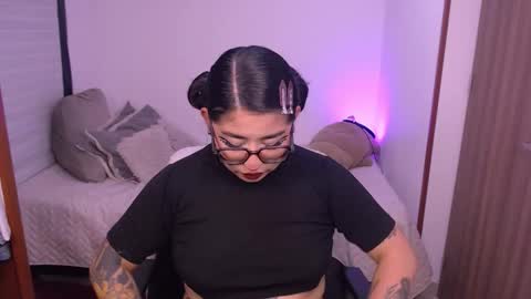 Snapshot of ginmeowuwu chatting on 02.10.26 ginmeowuwu online show from 02.10.26