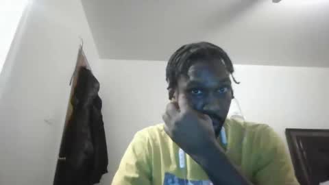 Snapshot of gino_crazy87 chatting on 01.21.25 gino_crazy87 online show from 01.21.25