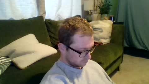 Snapshot of ginwood chatting on 02.18.25 ginwood online show from 02.18.25