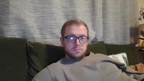 Snapshot of ginwood chatting on 12.22.25 ginwood online show from 12.22.25